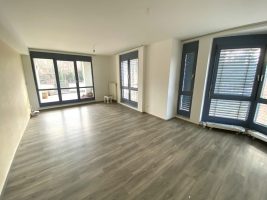 8-3-R-W-Plauen